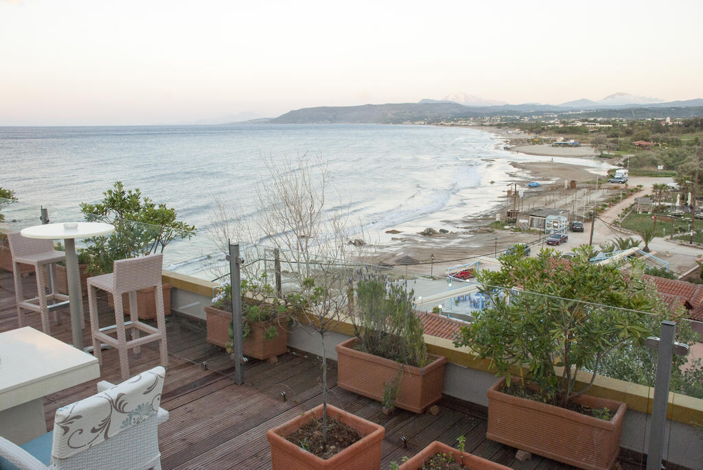 Corissia Beach Hotel เยโอริยิอูโปลิส ภายนอก รูปภาพ